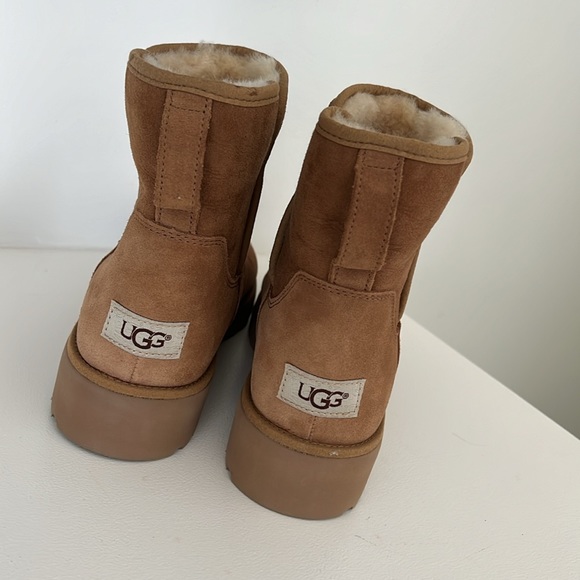 NEW Uggs Kristin Wedge Boot Size 10 - Picture 2 of 5